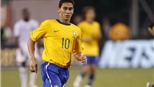 HLV Menezes khuyên "Kaka mới" từ chối M.U